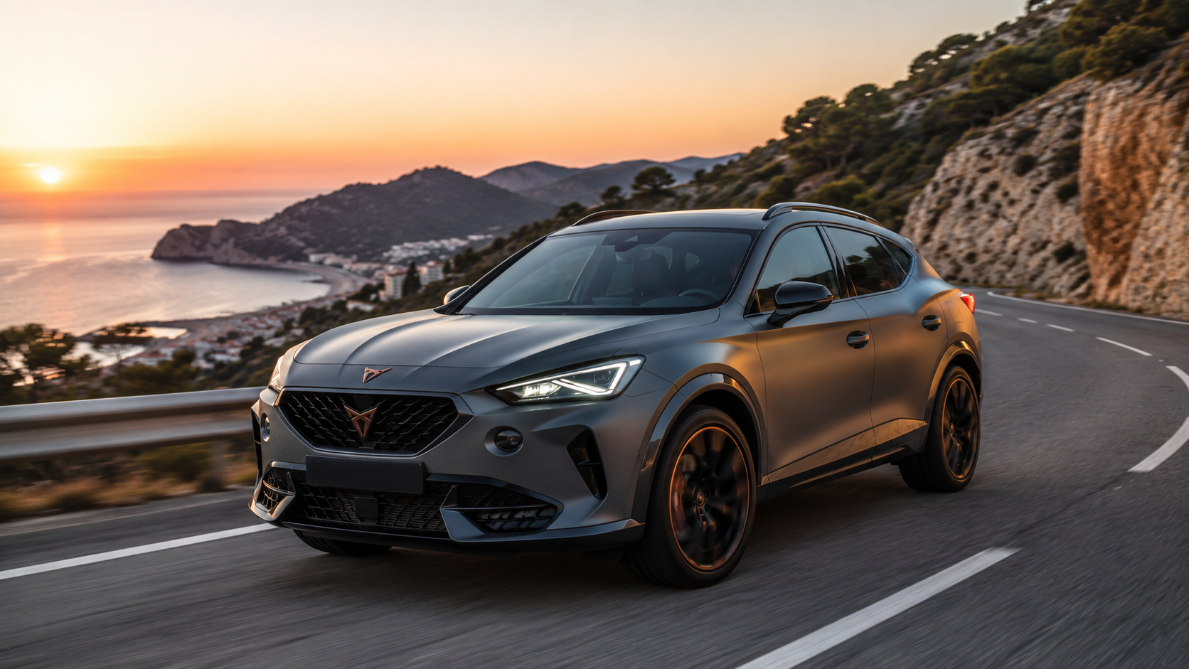 meilleur cupra Cupra Formentor gris mat stationné sur une route de montagne en Espagne, représentant les meilleurs modèles Cupra en 2026